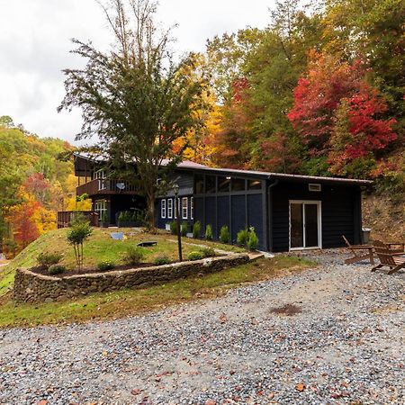 Fun Cabin With Hot Tub, Pool Table & Fire Pit - Big Blue Брайсон-Сіті Екстер'єр фото