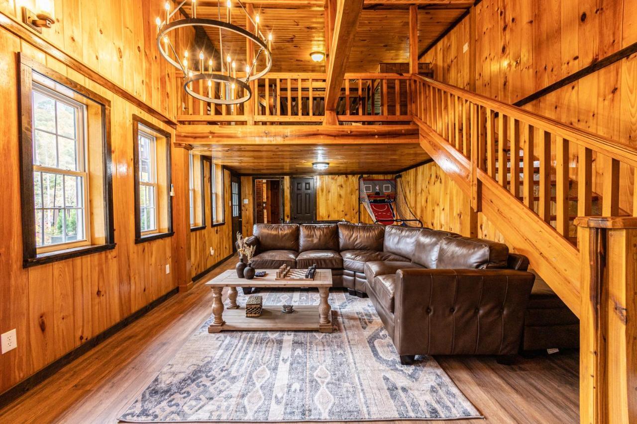 Fun Cabin With Hot Tub, Pool Table & Fire Pit - Big Blue Брайсон-Сіті Екстер'єр фото