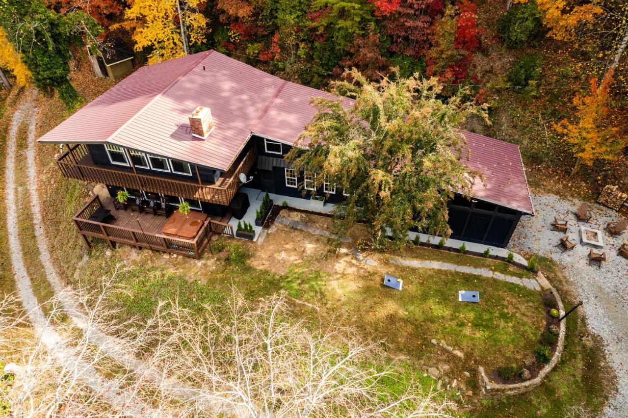 Fun Cabin With Hot Tub, Pool Table & Fire Pit - Big Blue Брайсон-Сіті Екстер'єр фото